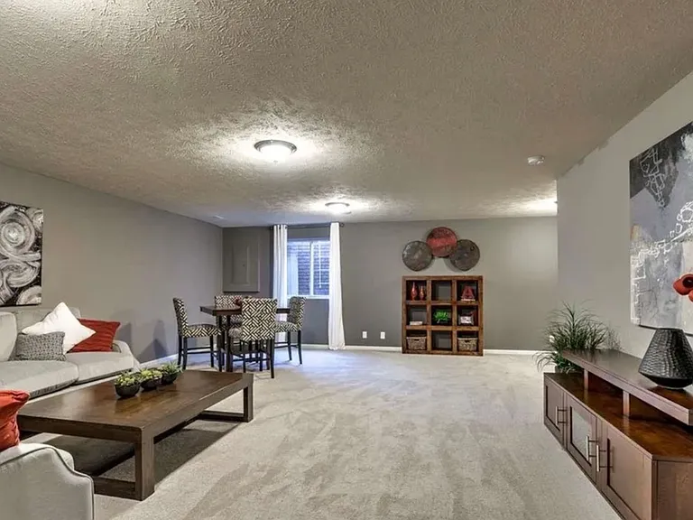 16333 Potter St — Photo 15