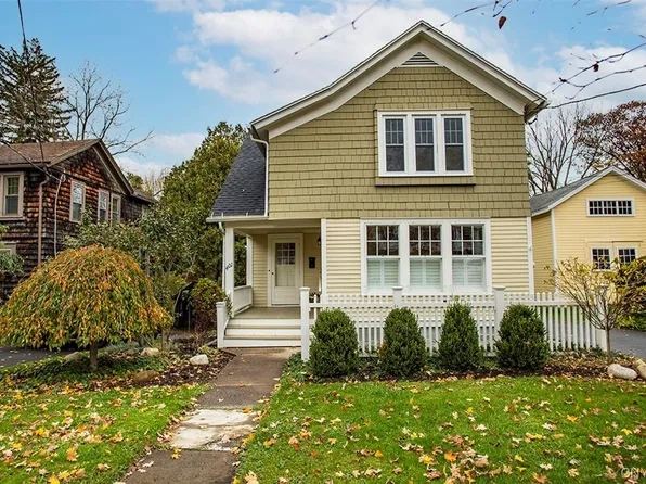 401 Elm St, Fayetteville, NY 13066