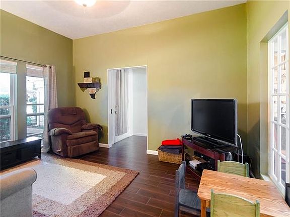 4th image of 3104 Bullock Dr