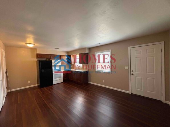 215 E Elm St #5