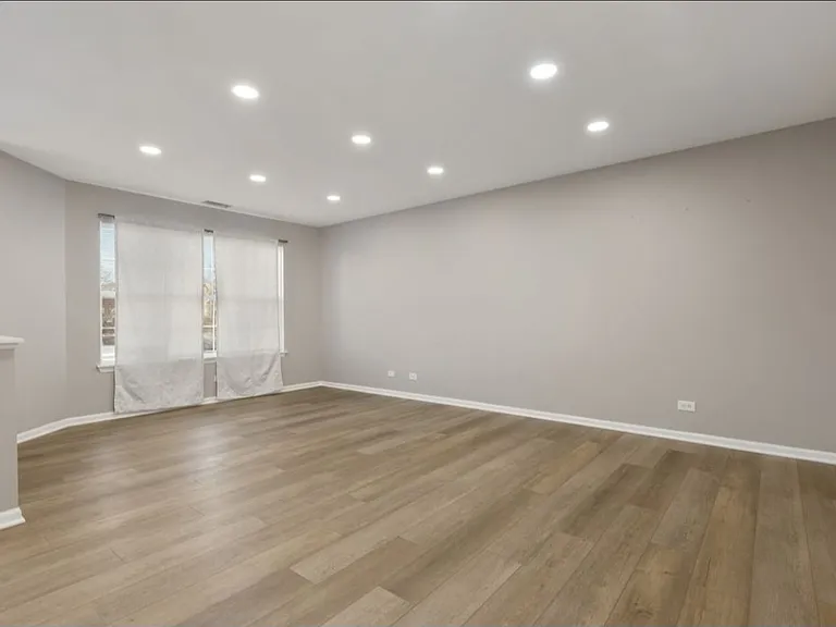 4583 W Hill Ave — Photo 4
