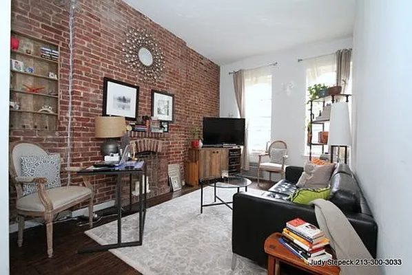 Rented by Bond New York | media 26