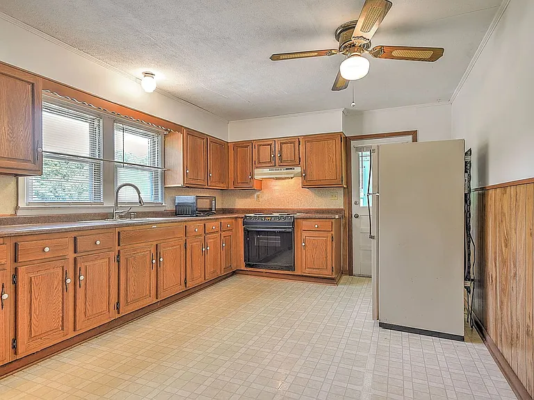 597 Clear Branch Rd — Photo 7