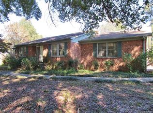 702 Willow Ln, Harrisburg, NC 28075