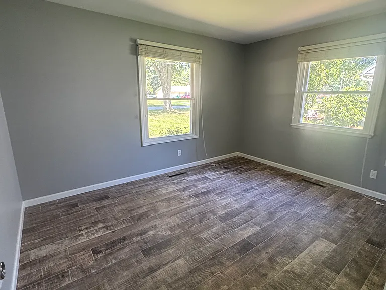 6355 Southgrove Rd — Photo 6