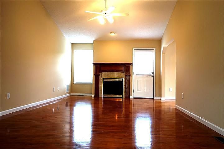 Beautiful hardwood Floors