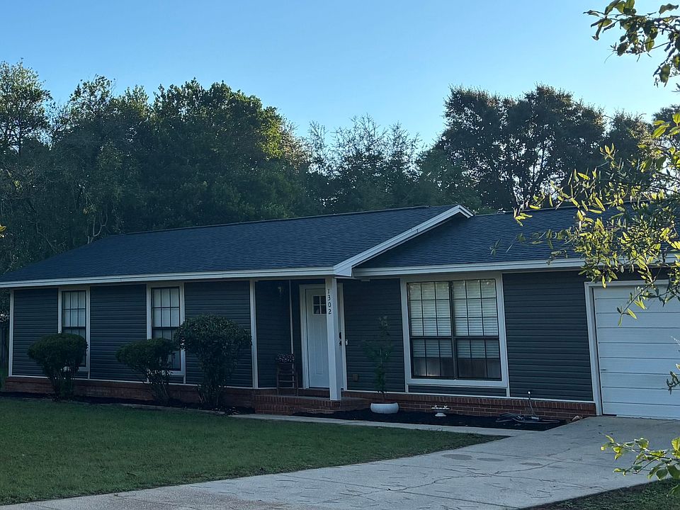 1st image of 1302 Sunshine Dr