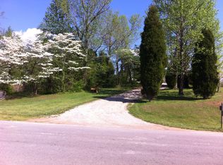 10520 Floral Rd, Philpot, KY 42366