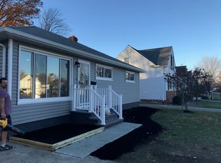 1248 W Miner Rd, Mayfield, OH 44124