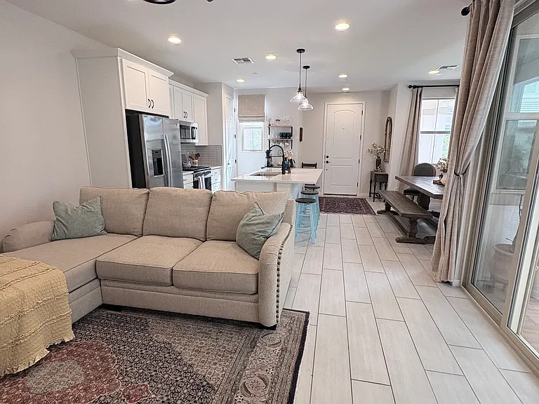 2929 N Evergreen St — Photo 13