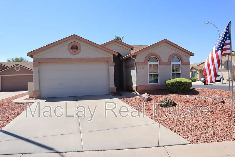 2 bed, 2.0 bath, 1083 sqft, $1,700 — Photo 3