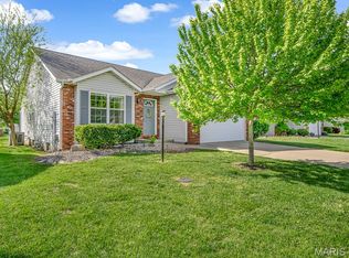 4 Jason Dr, Glen Carbon, IL 62034