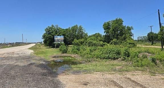 2nd image of 0 Highway 90