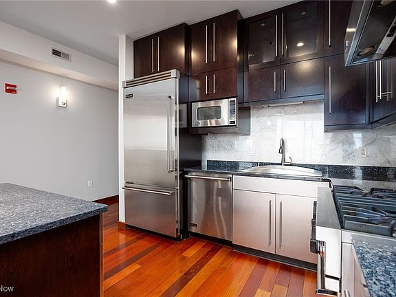 5th image of 701 W Lakeside Ave Ste 1103