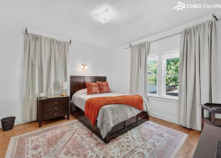 24 N Buena Vista St — Photo 20