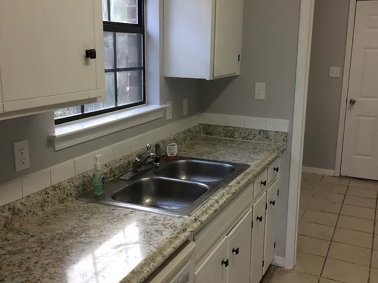 531 Templehill Dr — Photo 3