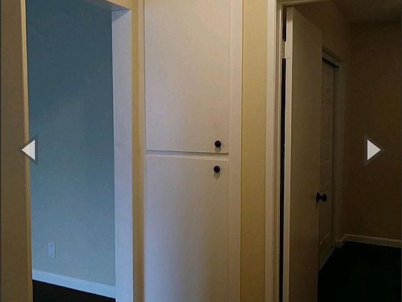 4th image of 520-540 E Pleasant St #1-9