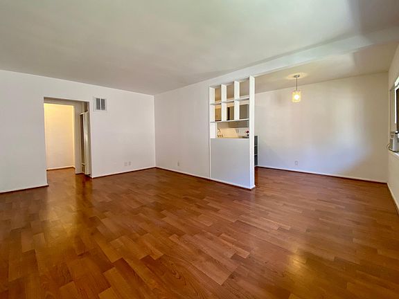 2nd image of 8277 Fountain Ave #7
