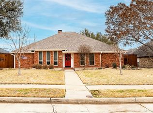 1610 Camelot Ln, Rowlett, TX 75088