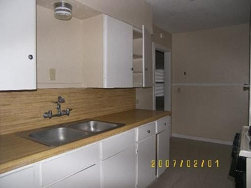 4th image of 217 NATALEN ST