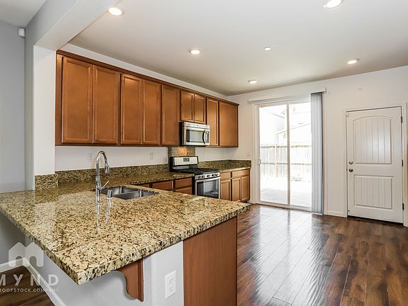 5th image of 10953 Merrick Way