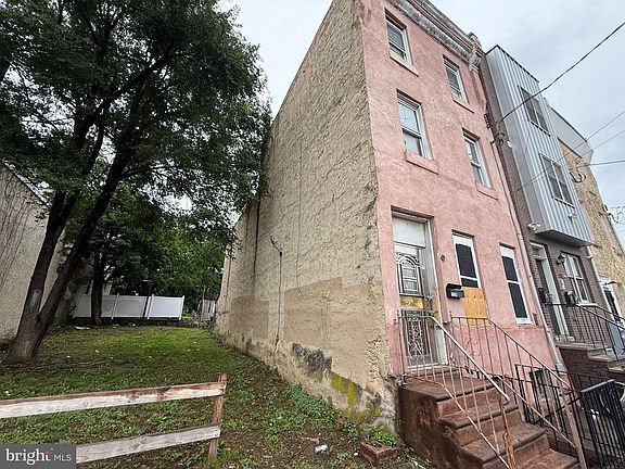 2nd image of 1209 W Susquehanna Ave