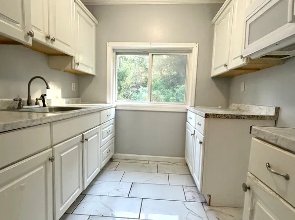 185-187 Hampden St #2, Indian Orchard, MA 01151