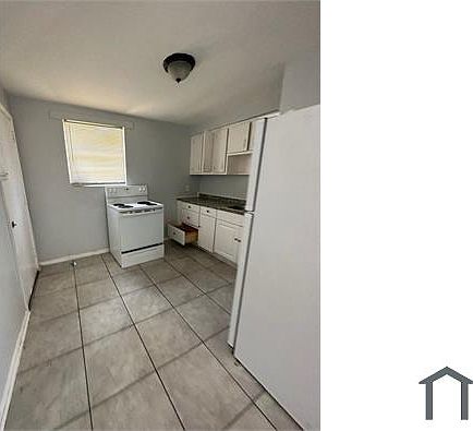 1st image of 1305 W 6th St #1