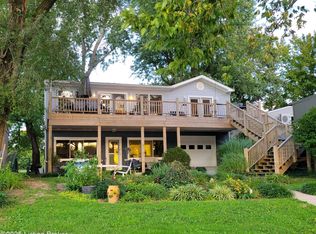 1122 Riverside Dr, Prospect, KY 40059