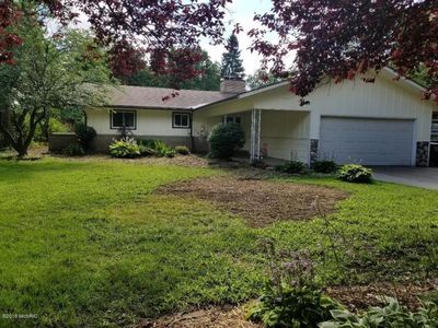 1781 Broadmoor Dr, Benton Harbor, MI, 49022