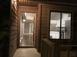 120 Anclote Rd, Tarpon Springs, FL 34689