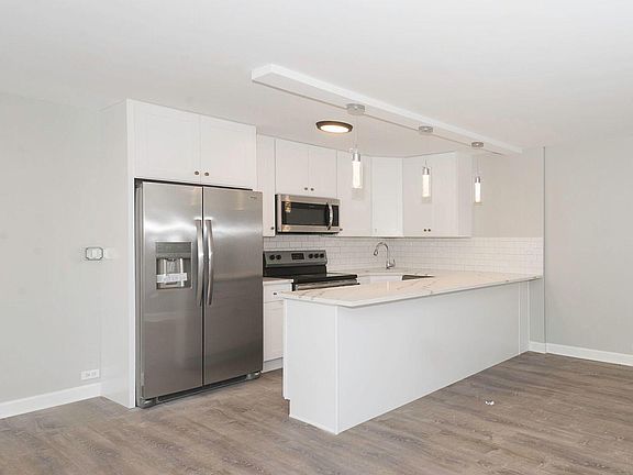 5th image of 4800 S Chicago Beach Dr APT 302S