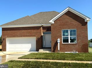 70 Santiago Cir, Martinsburg, WV 25403