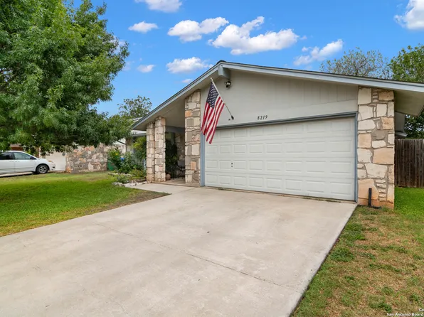 8219 devlin, San Antonio, TX 78240