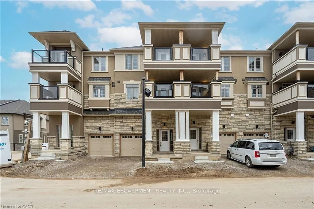 2 bed, $2,800 — Photo 1