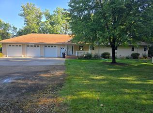 64562 270th St, Alden, MN 56009