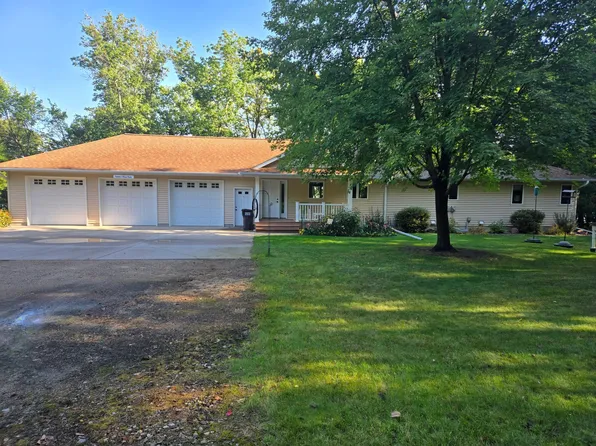 64562 270th St, Alden, MN 56009