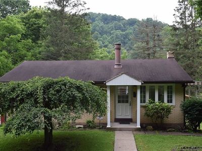 615 Tourman St, Sth Versailles Twp, PA, 15028