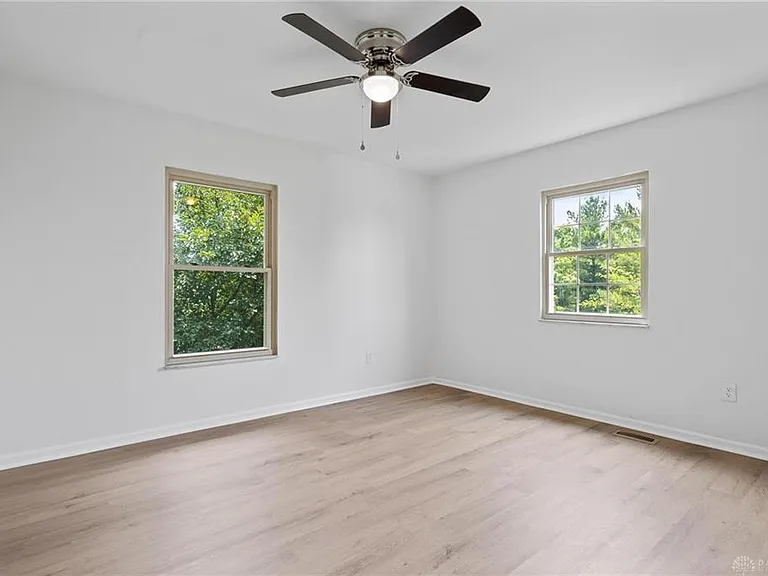 5420 Split Rock Dr — Photo 27