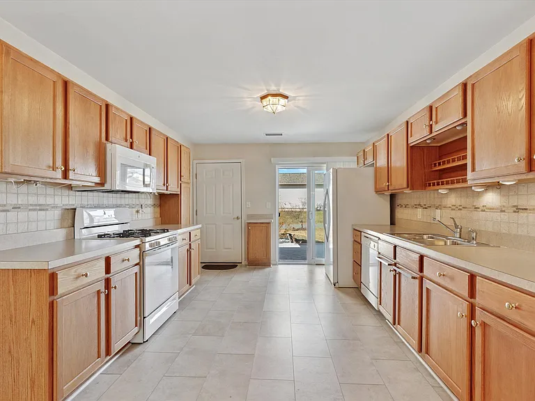 110 W Harmony Dr #107 — Photo 14