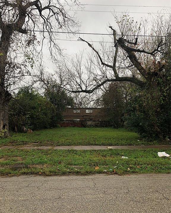 1st image of 3930 Pickfair St