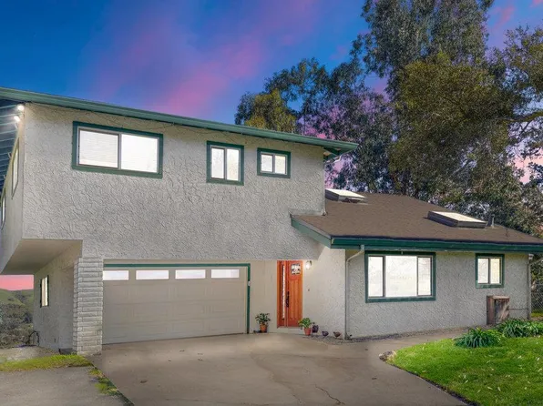 19080 Oak Heights Dr, Salinas, CA 93907