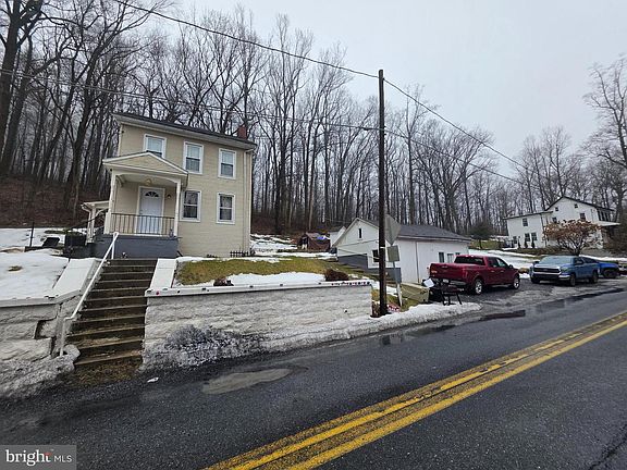 4th image of 702 Wyomissing Rd