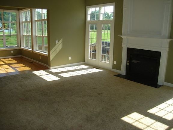 Living Room w/FP