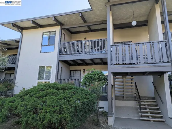 19100 Crest Ave APT 24, Castro Valley, CA 94546