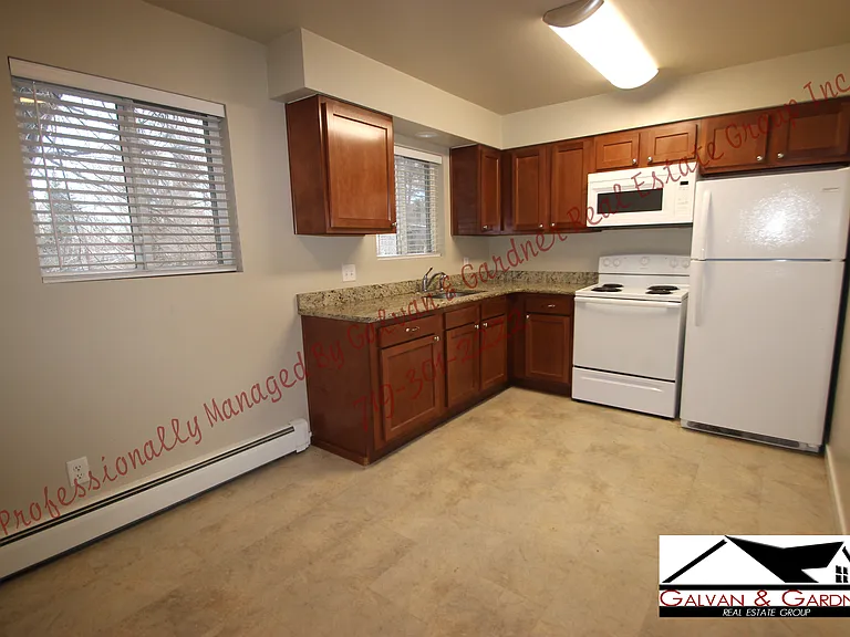 305 E Arvada St #10 — Photo 7