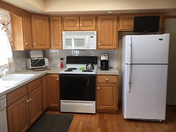 Appliances included