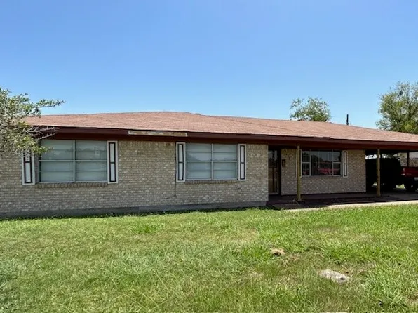 602 Hewitt St, Groesbeck, TX 76642