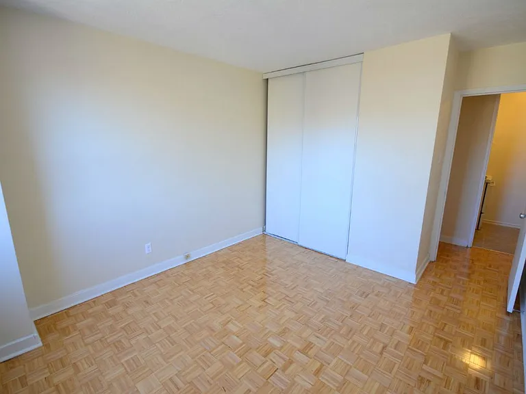 335 Cooper St — Photo 9