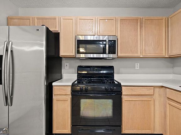 3rd image of 346 Autumn Lake Dr